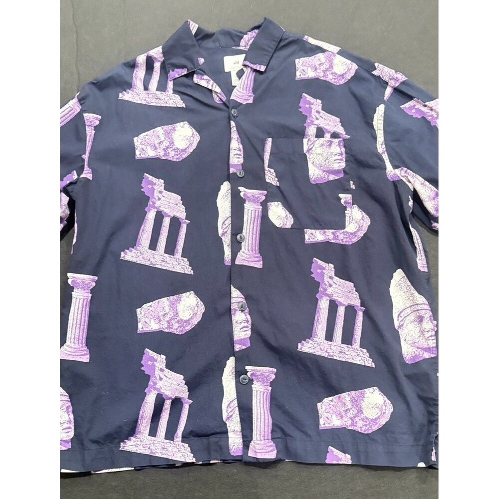 H&M Casual Men Med Shirt Statue Oversized Purple Black Button Shirt Hawaiian